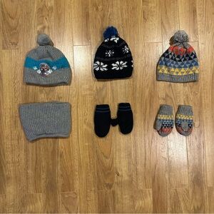 Boy’s hats, mittens, and scarf. Size 2T-4T